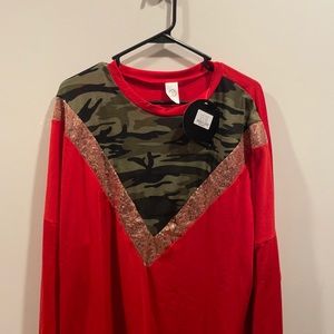 Long sleeve camo & glitter